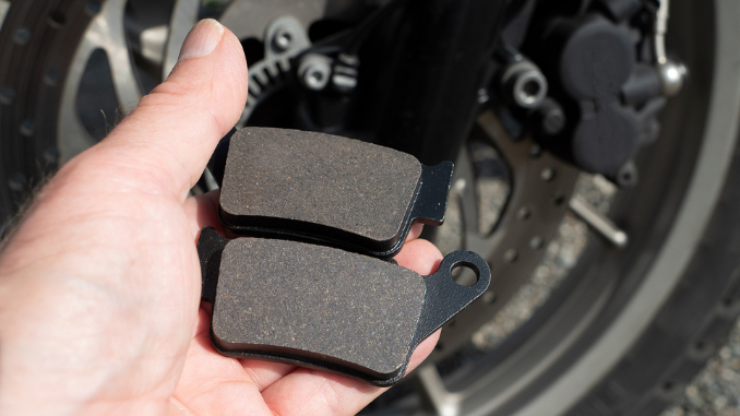 5 Tips Merawat Kampas Kopling Motor yang Tepat, Agar Awet!
