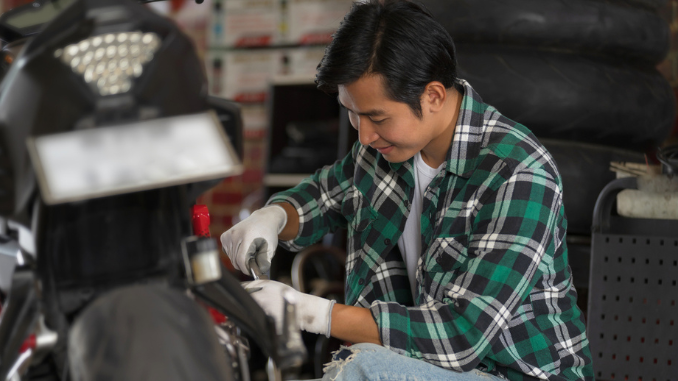 Teliti Saat Beli Motor Bekas, Mari Cek Komponen Penting Ini!
