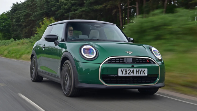 Review Mobil Mini Cooper S 24: Tampak Mini Tapi Lincah!