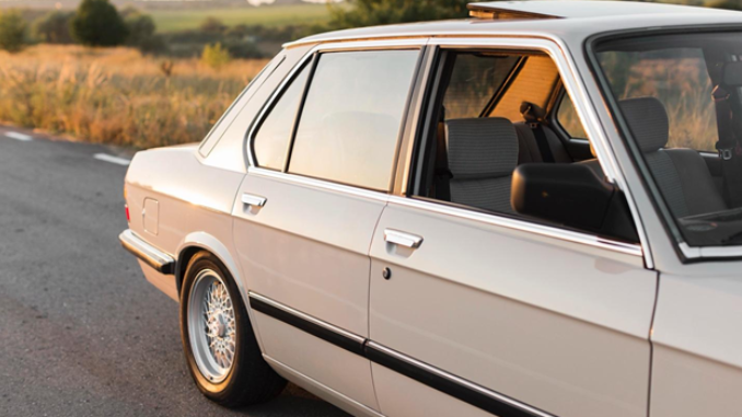 Cara Perawatan Mobil Tua